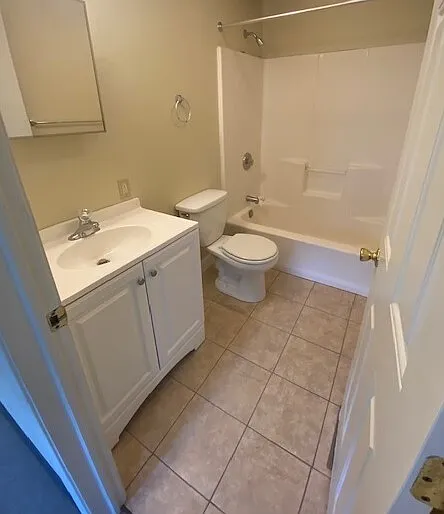 Building Photo - 207 Columbus Ave #2