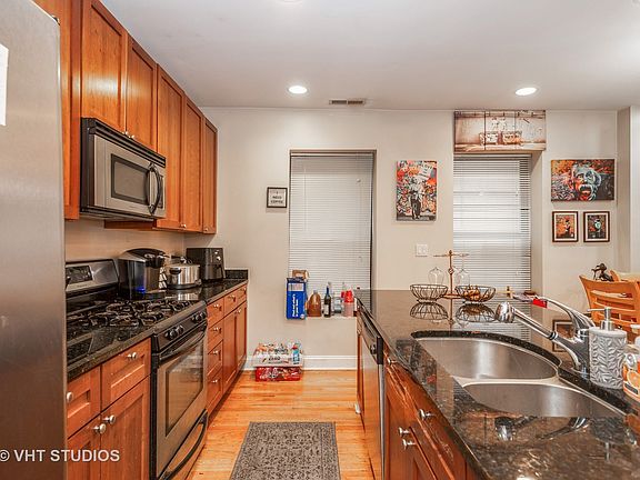 5th image of 1420 W Grand Ave APT 1