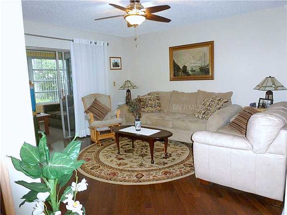 4th image of 3374 E Dorchester Dr