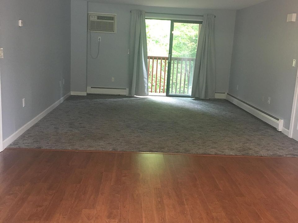 84 Churchill Dr Newington CT Zillow