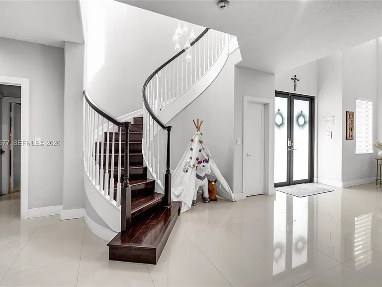 15011 SW 11th St — Photo 9