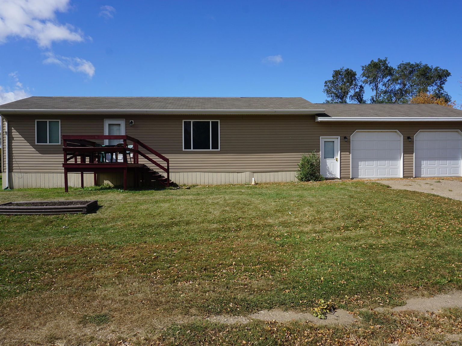 133 N Ottowa St, Iroquois, SD 57353 Zillow