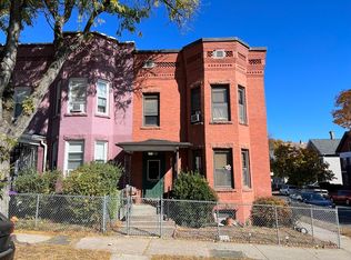 219 Suffolk St, Holyoke, MA 01040