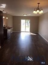 5th image of 1403 B Idaho St