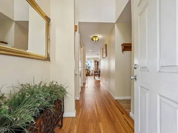 411 Heights Dr, Haledon Boro, NJ 07508