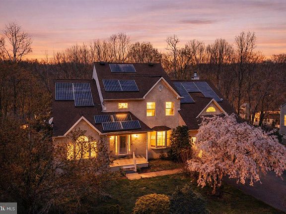 2nd image of 118 Miners Ln