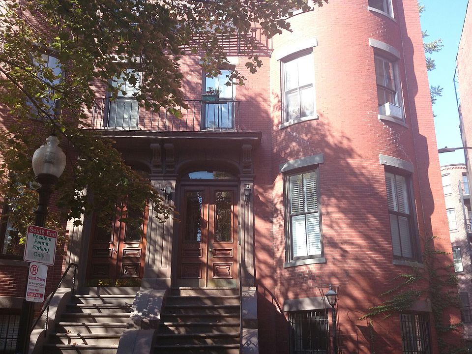 2nd image of 194 W Brookline St APT 6
