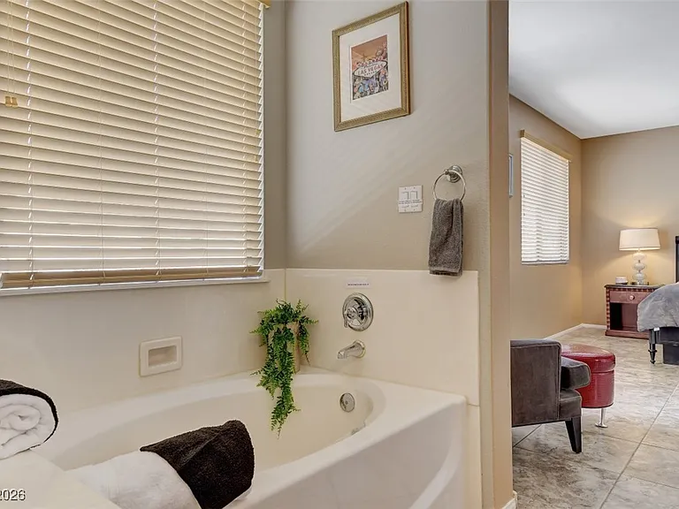 1116 Stoneypeak Ave — Photo 15