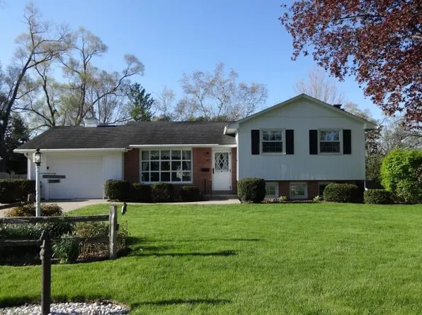 615 Rohda DRIVE, Waterford, WI 53185