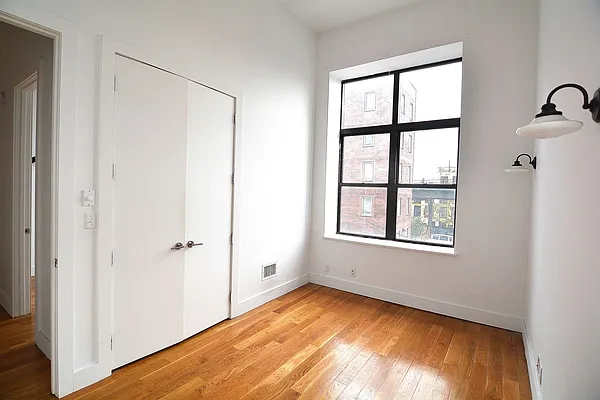 Rented by Hagstrom Management Inc | media 36