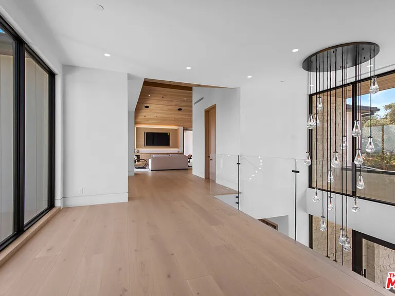 5340 Whitman Rd — Photo 25