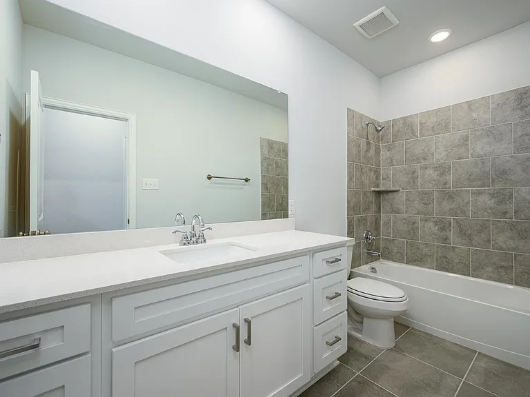 501 Amenduni Ln — Photo 19