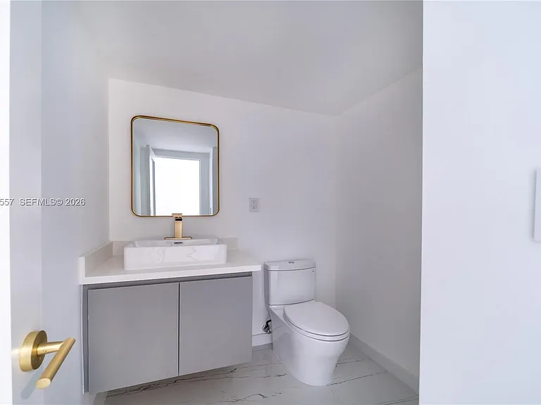 19380 Collins Ave #1105 — Photo 9