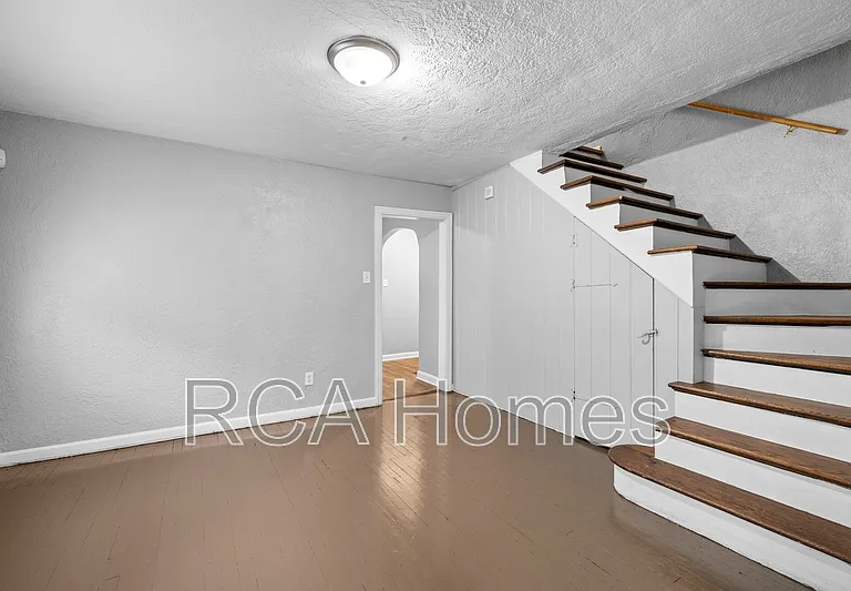 50 Jenny Ln — Photo 4