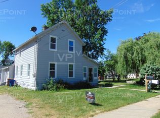 623 Broad St, Menasha, WI 54952