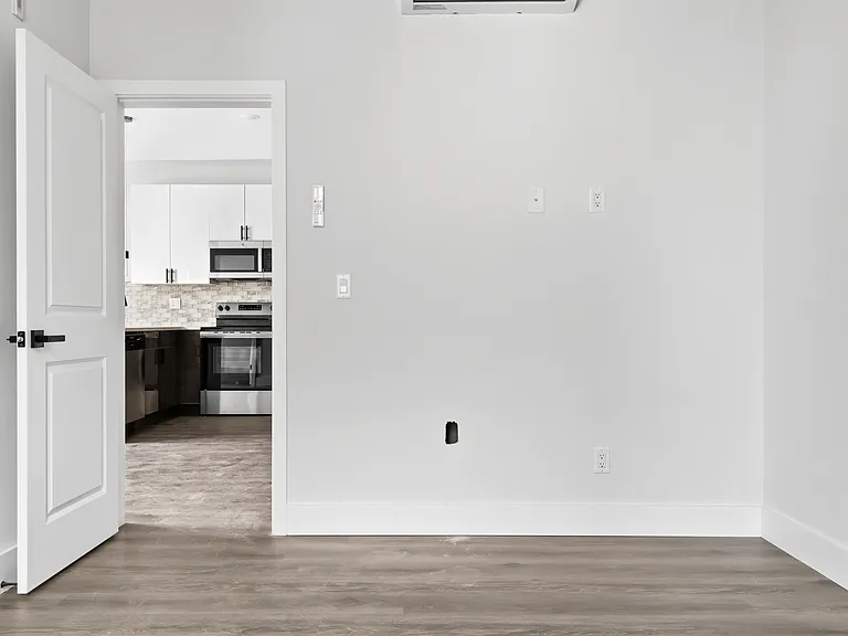 1515-19 W Dauphin St #3 — Photo 9