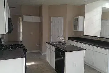 705 Waveland Ave #1 — Photo 3