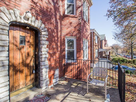 3rd image of 7339 Dartmouth Ave #Ff