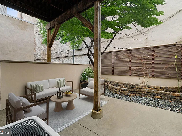 765 S 15th St — Photo 21