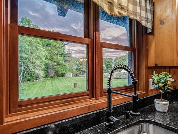 4th image of 1828 E Otis Rd