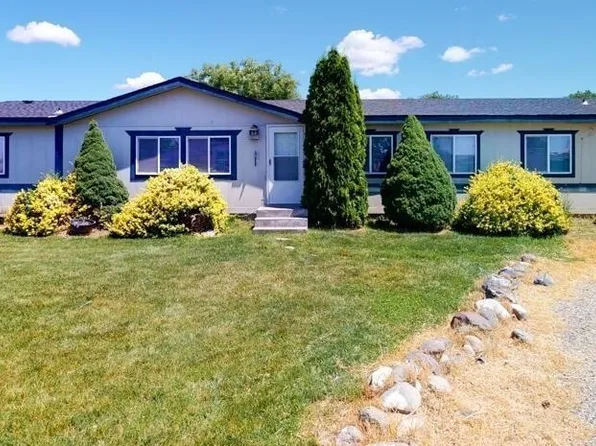 97 Columbia Road, Burbank, WA 99323
