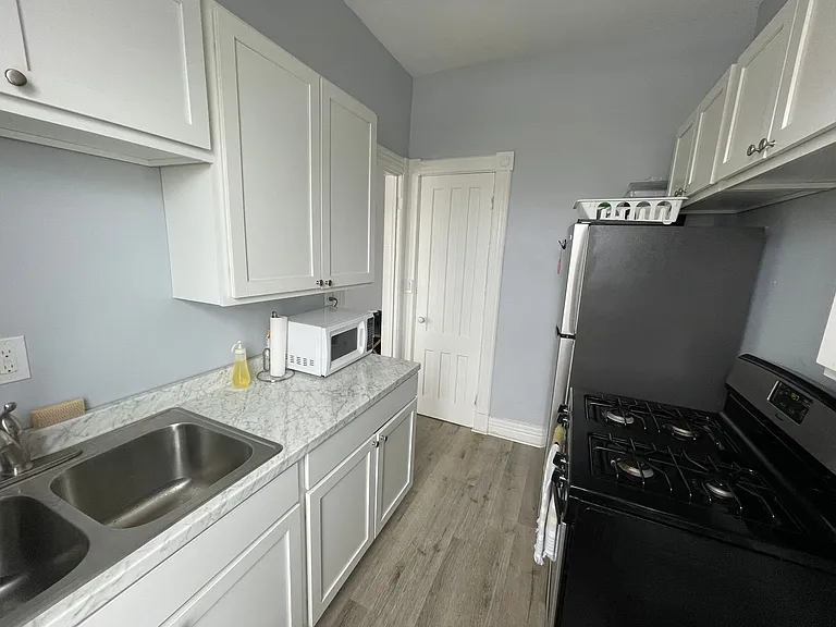152 Western Ave #2F — Photo 1