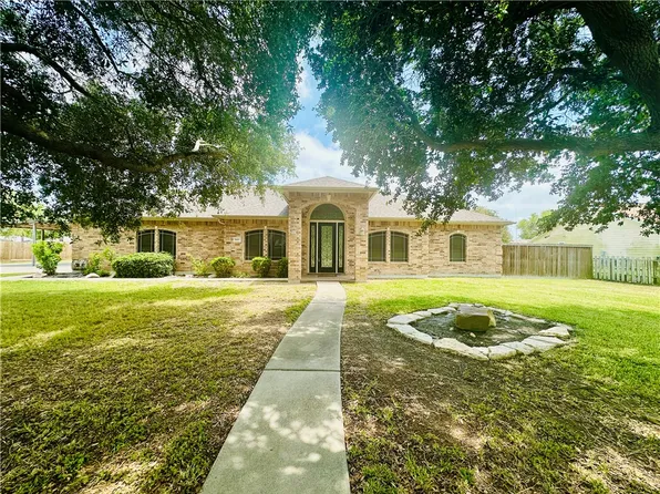 1601 Dove Ln, Corpus Christi, TX 78418