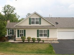 48 Pebble Beach Ln, Lawrenceburg, IN 47025