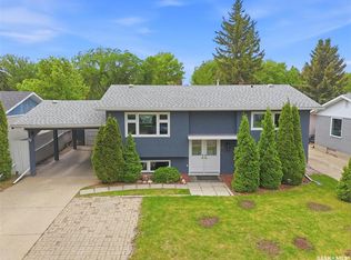 15 Selkirk Cres, Saskatoon, SK S7L4J4