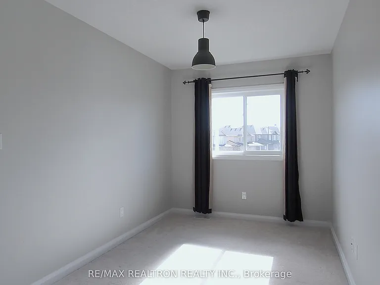 537 Sundew Dr — Photo 12