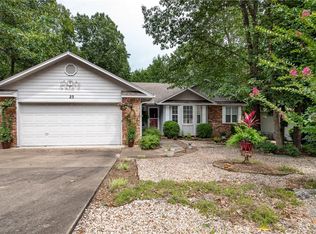 23 N Sunderland Dr, Bella Vista, AR 72714