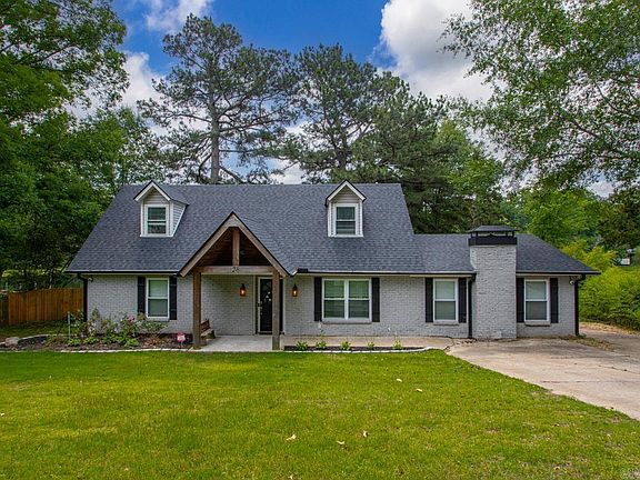 4th image of 28 Arcadia Cir