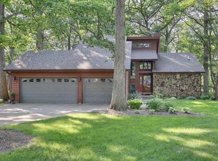 505 Millerwoods Ln, Mahomet, IL 61853