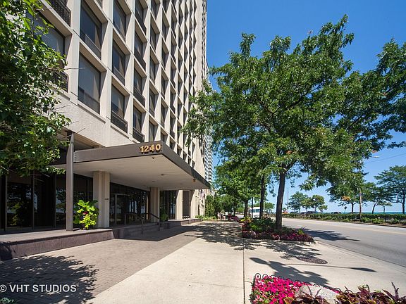 2nd image of 1240 N Lake Shore Dr APT 8A