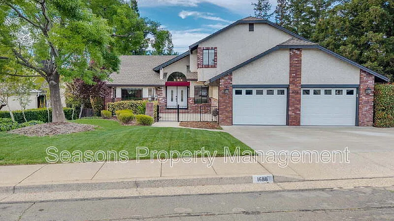 1688 El Capitan Dr