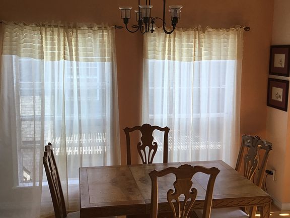 Dining room measures 9’ x 11