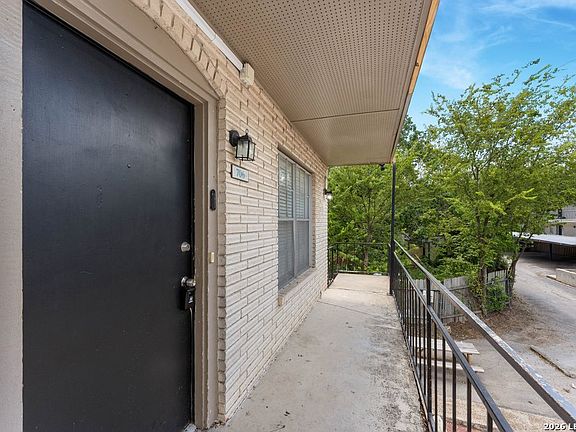 2nd image of 170 De Chantle Rd 706