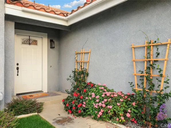 573 Calhoun St, Corona, CA 92879
