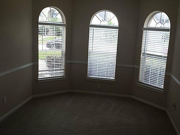 3rd image of 4602 Countrymeadows Dr