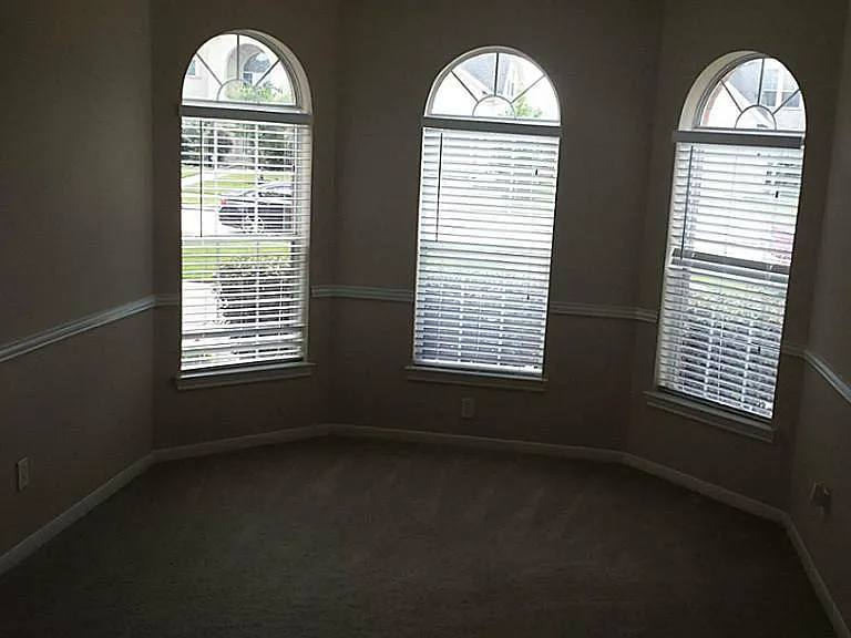 4602 Countrymeadows Dr — Photo 3