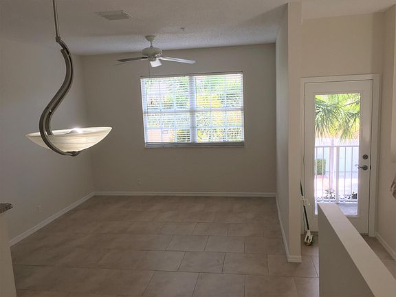 2nd image of 103 Lighthouse Cir APT C