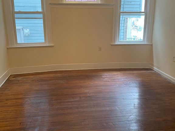 3rd image of 99 Columbia Ave Unit 1