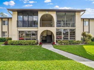 301 Pine Ridge Cir APT D-2, Greenacres, FL 33463