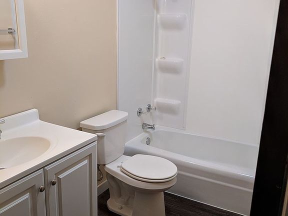 5th image of 1103 25th St APT D9