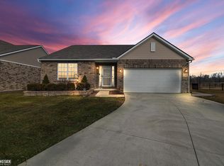 23887 Ravenswood Rd UNIT 176, Macomb, MI 48042