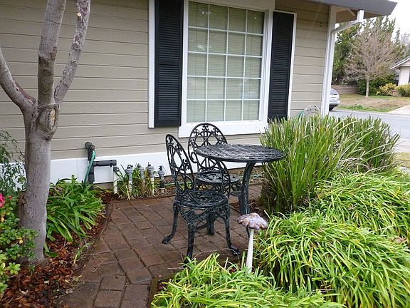2nd image of 2303 Aldridge Ln