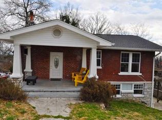 3330 Crestone Cir, Chattanooga, TN 37411