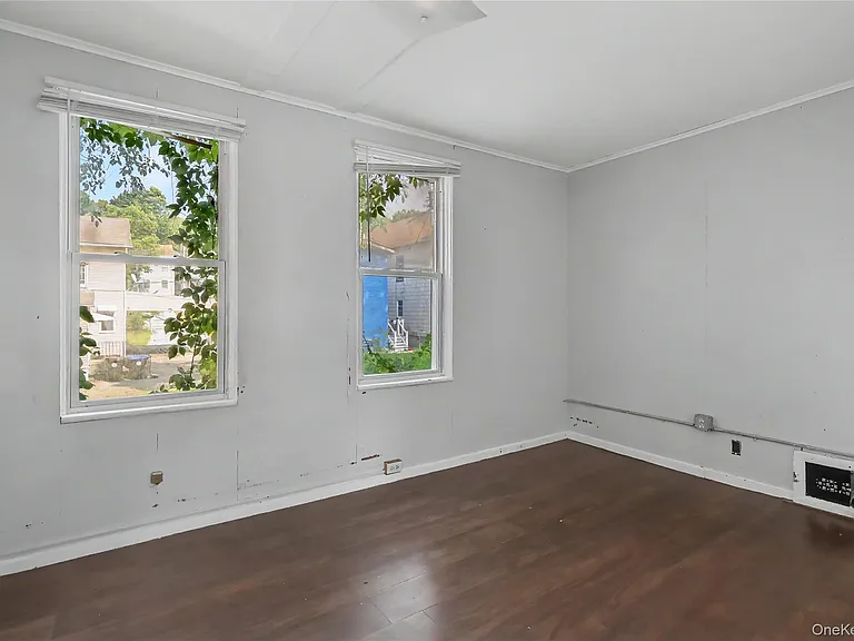 39 Spruce St — Photo 7