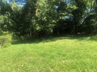 Edward St, Latrobe, PA 15650