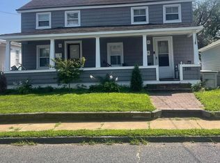 186 2nd St, Keyport, NJ 07735